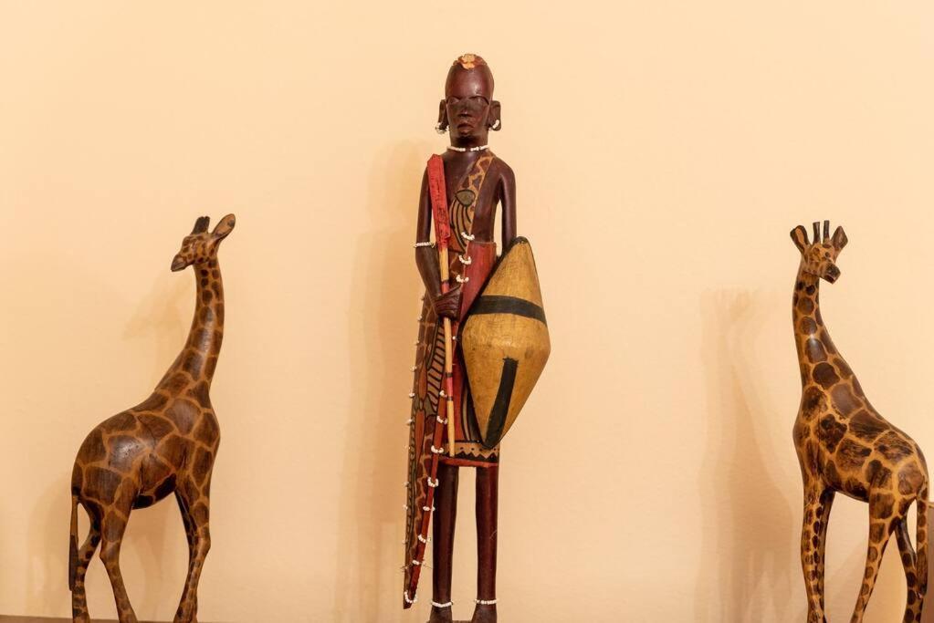 Appartement Modern African-Inspired Flat à Athènes Extérieur photo
