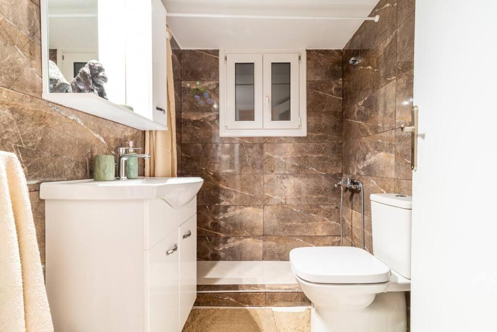 Appartement Modern African-Inspired Flat à Athènes Extérieur photo