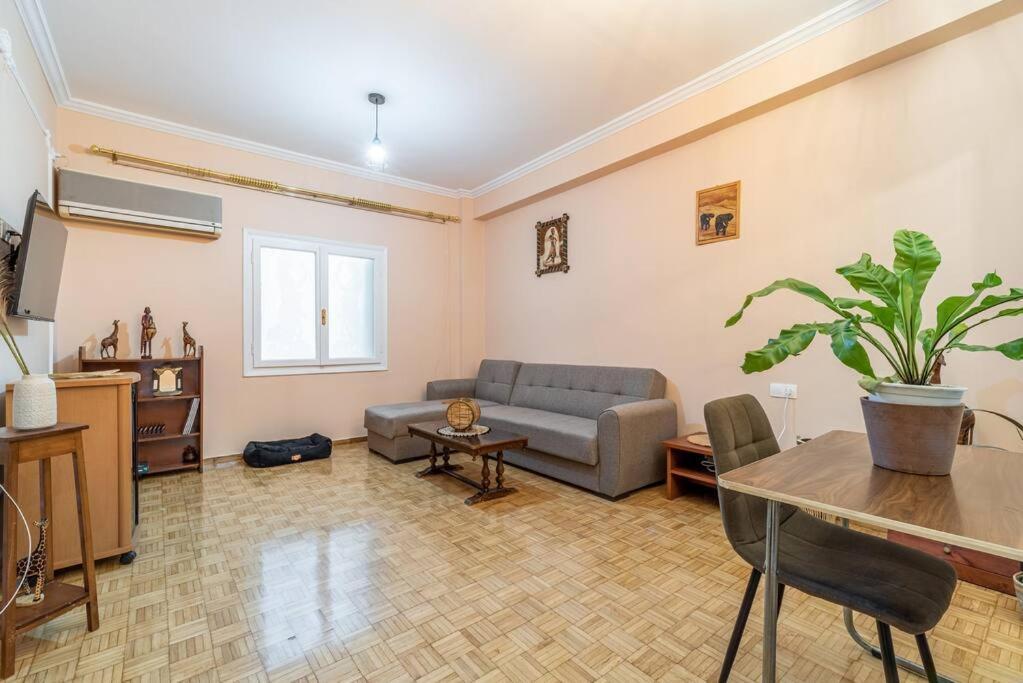 Appartement Modern African-Inspired Flat à Athènes Extérieur photo