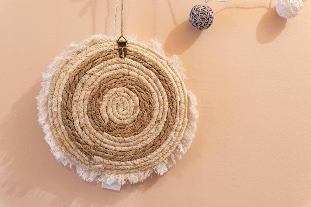 Appartement Modern African-Inspired Flat à Athènes Extérieur photo